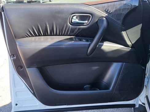 Used 2022 Nissan Armada Platinum w/ Captain's Chairs Package RWD image 29