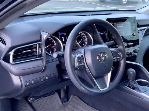 Used 2021 Toyota Camry LE image 17
