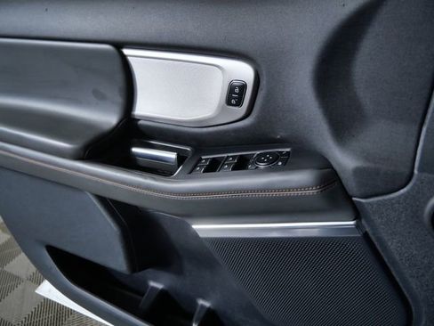 Certified 2025 Ford Expedition Active AWD/4WD image 24