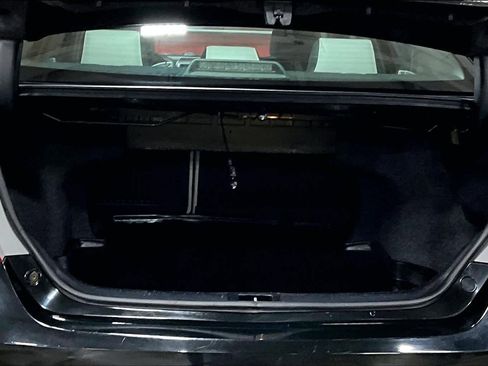 Used 2015 Toyota Camry XSE image 31