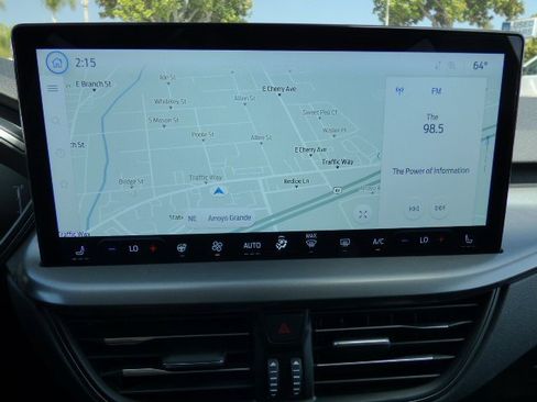 New 2025 Ford Escape SE image 12