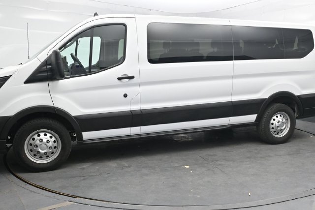 Used 2023 Ford Transit 350 XL AWD/4WD image 3