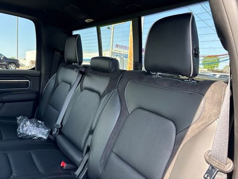 New 2026 RAM 1500 Laramie AWD/4WD image 22