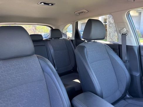 Used 2025 Kia Seltos S image 12