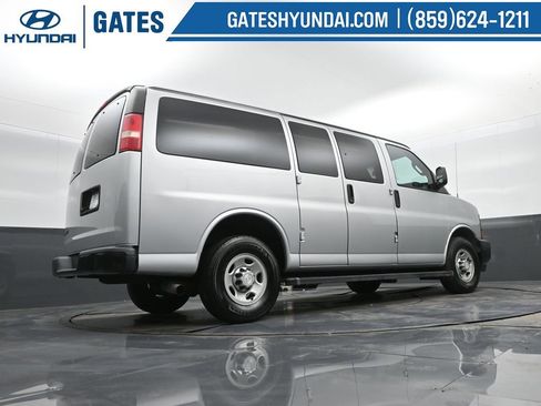 Used 2017 Chevrolet Express 2500 LS image 33