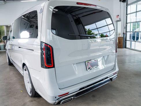 Used 2023 Mercedes-Benz Metris Passenger image 23