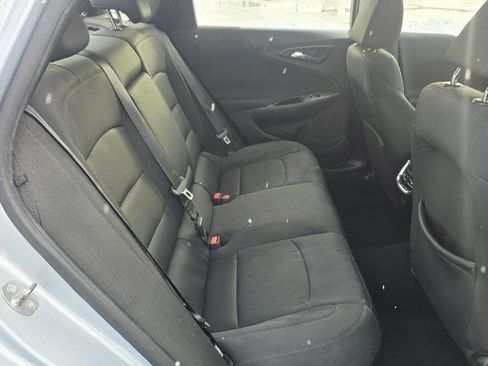 Used 2017 Chevrolet Malibu LT image 13