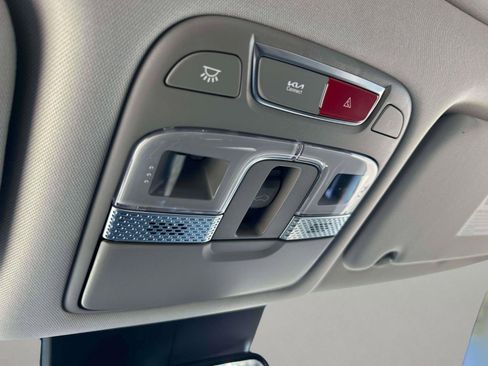 New 2025 Kia Telluride EX w/ EX Captain's Chair Package image 37