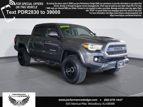 Used 2016 Toyota Tacoma TRD Sport w/ Premium & Technology Package image 1