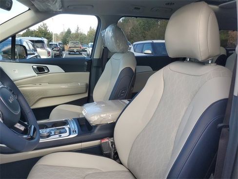 New 2026 Kia Carnival SX image 15