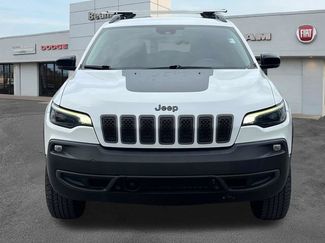 Used 2022 Jeep Cherokee Trailhawk w/ Trailer Tow Group AWD/4WD video 2