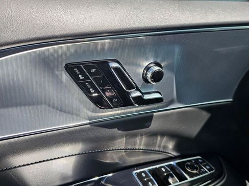 Used 2024 Cadillac Lyriq Tech RWD image 28