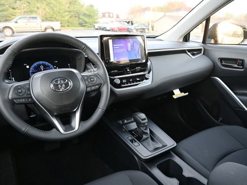 New 2026 Toyota Corolla Cross LE AWD/4WD image 18