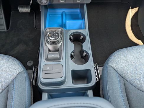 New 2025 Ford Maverick XLT w/ XLT Luxury Package FWD image 16