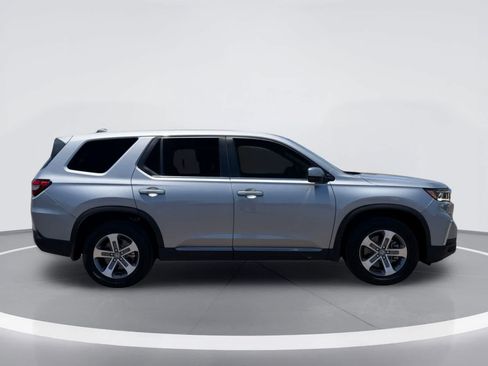 Used 2024 Honda Pilot EX-L image 7