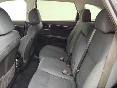 Used 2019 Kia Sorento AWD image 20