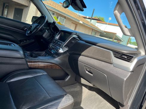 Used 2015 Chevrolet Tahoe LT w/ Luxury Package AWD/4WD image 37