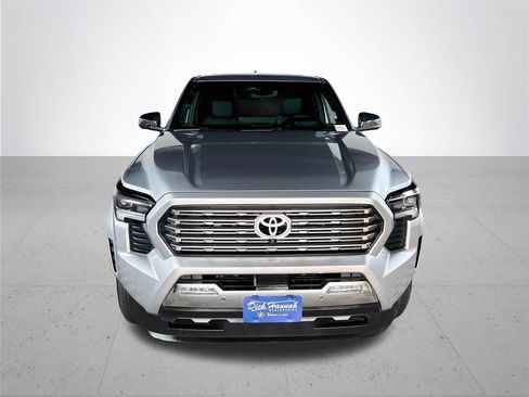 Used 2024 Toyota Tacoma Limited w/ Limited Package (LT) AWD/4WD image 3