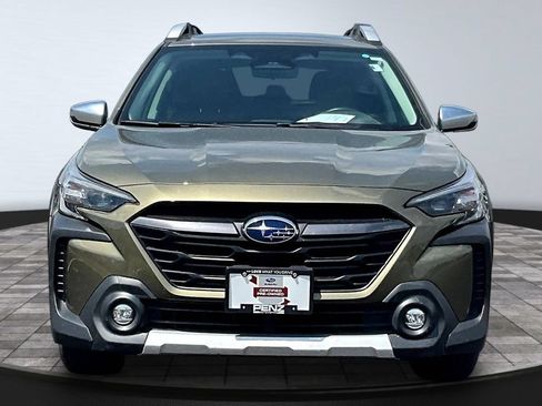 Used 2024 Subaru Outback Touring AWD/4WD image 2
