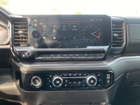 Used 2022 GMC Sierra 1500 SLT w/ SLT Convenience Package image 16