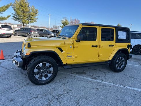 Used 2021 Jeep Wrangler Unlimited Sahara image 15