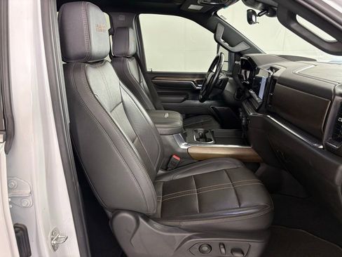 Used 2024 Chevrolet Silverado 3500 High Country w/ High Country Premium Package AWD/4WD image 52