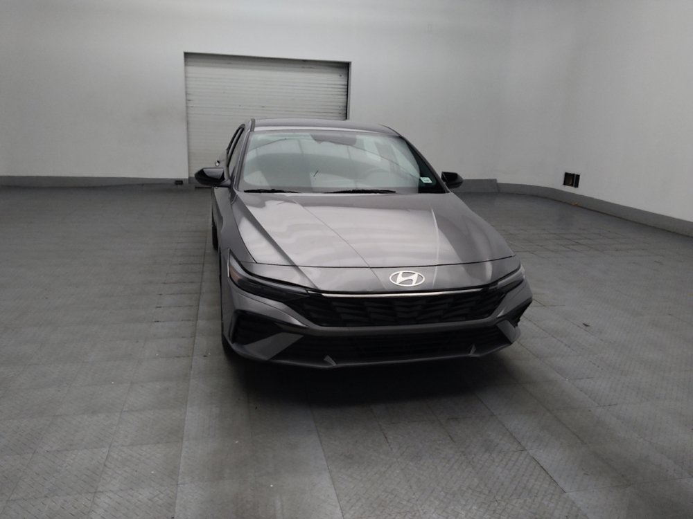 Used 2025 Hyundai Elantra Sport FWD image 14