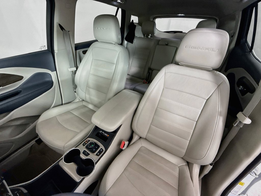 Used 2023 GMC Terrain Denali AWD/4WD image 11