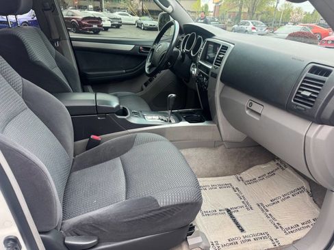 Used 2004 Toyota 4Runner Sport AWD/4WD image 13
