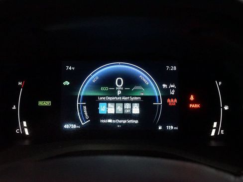 Used 2025 Toyota Camry LE w/ Convenience Package FWD image 15