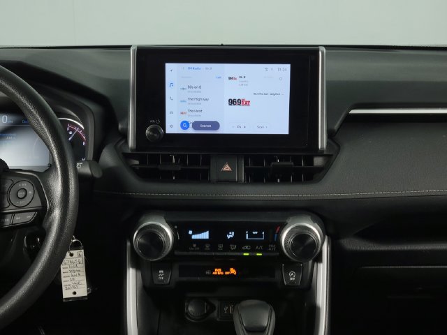 Used 2024 Toyota RAV4 LE FWD image 22