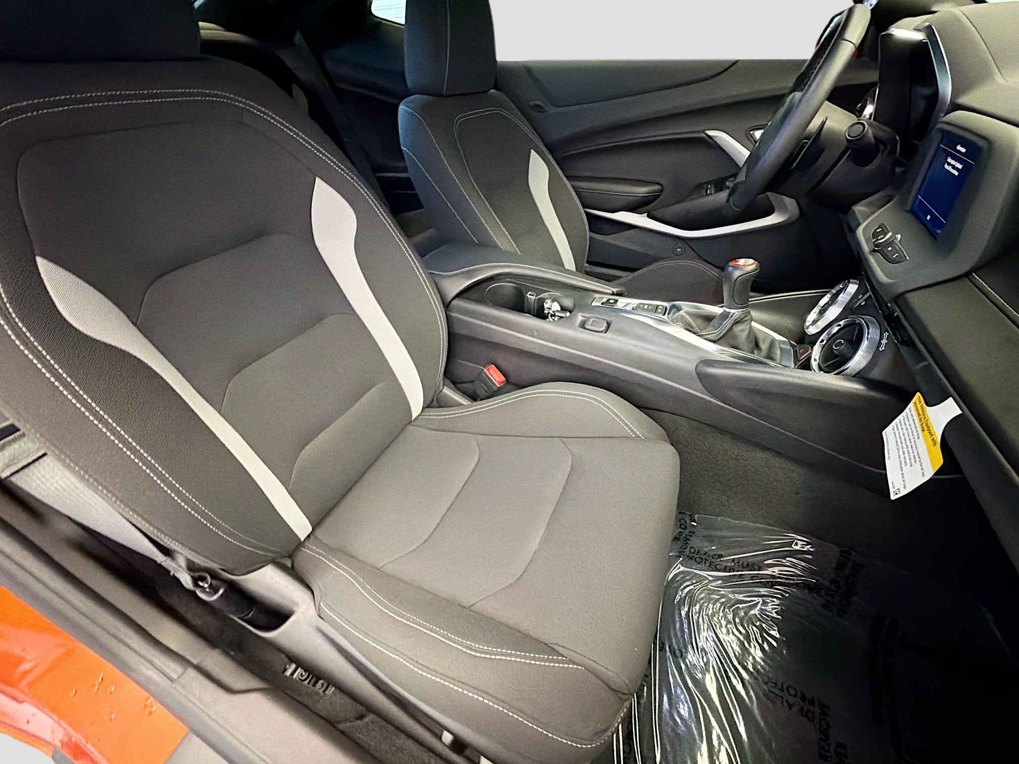 Used 2022 Chevrolet Camaro LT RWD image 14