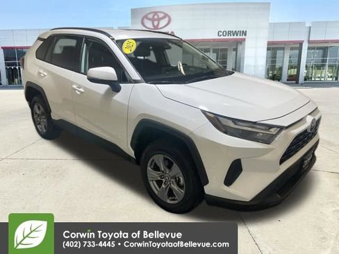 Used 2025 Toyota RAV4 XLE image 1