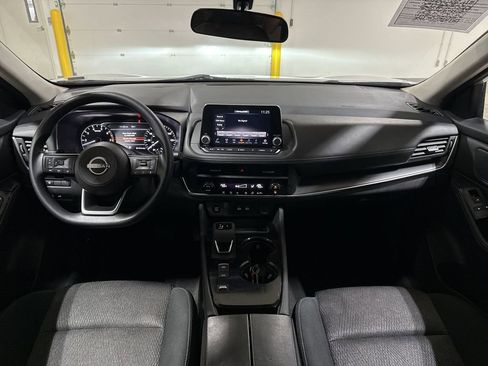 Used 2024 Nissan Rogue SV FWD image 10