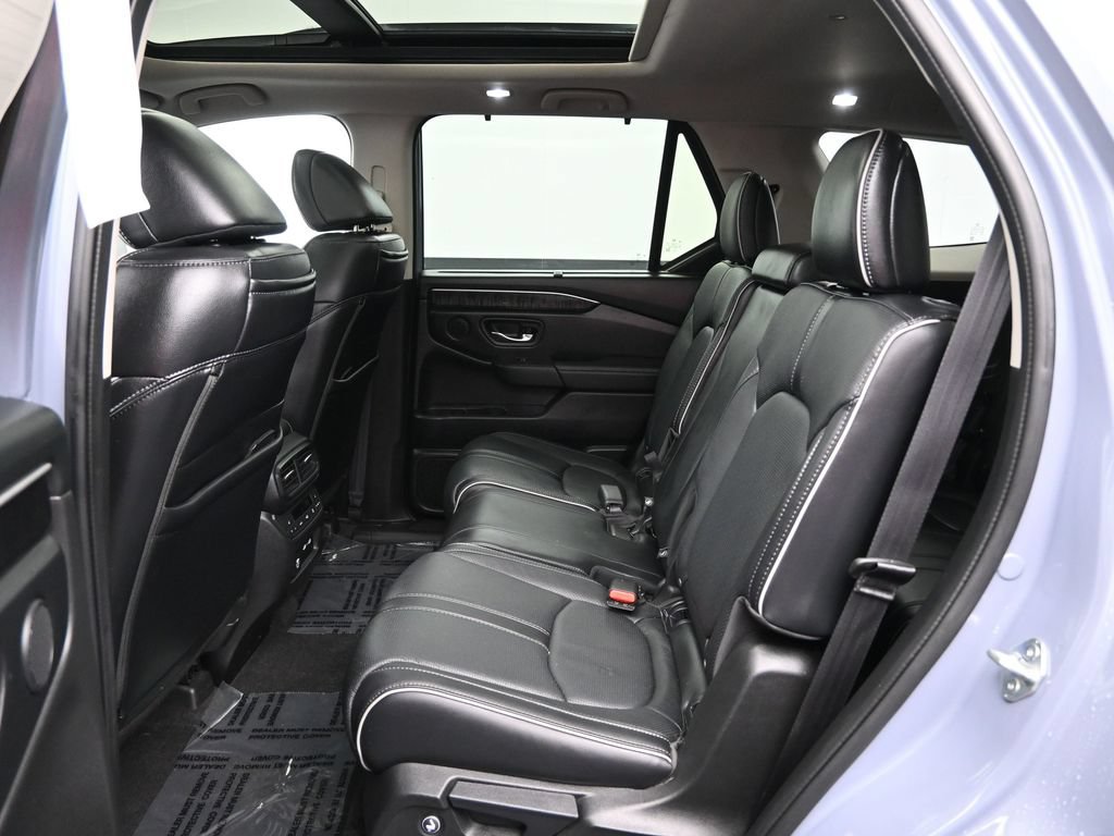 Used 2023 Honda Pilot Elite image 26