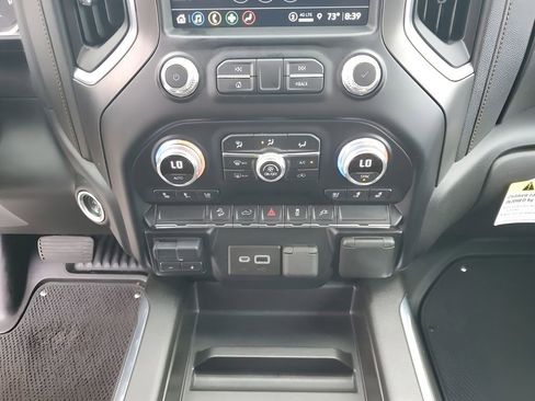 Used 2021 GMC Sierra 2500 AT4 image 38