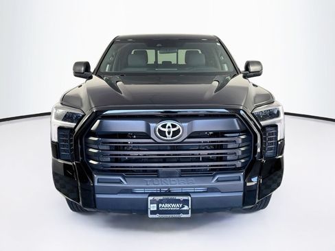 Used 2025 Toyota Tundra SR AWD/4WD image 2