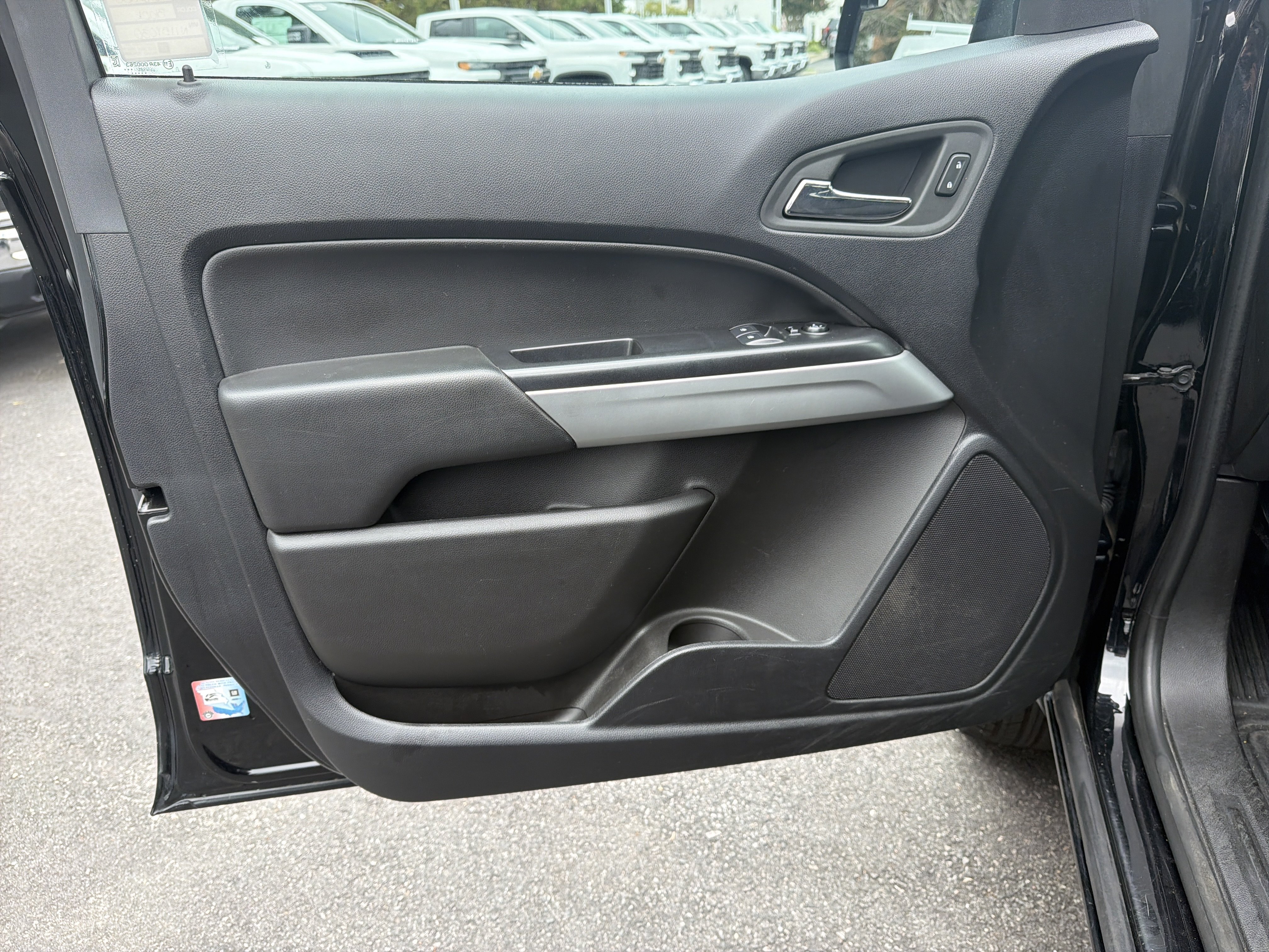 Used 2022 Chevrolet Colorado LT w/ Fleet Safety Package RWD image 14