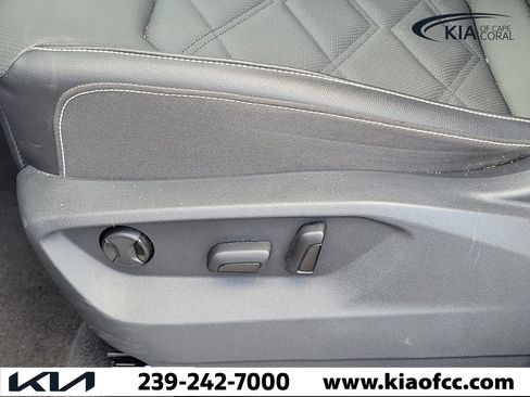 Used 2024 Volkswagen Atlas SE FWD image 25