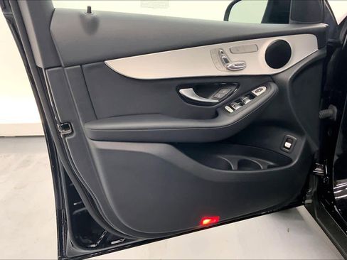 Certified 2022 Mercedes-Benz GLC 300 image 19