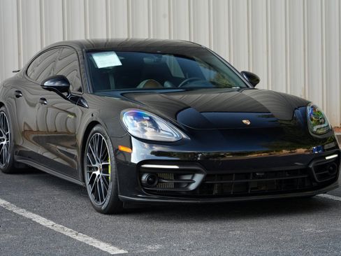 Used 2022 Porsche Panamera 4S w/ Premium Package AWD/4WD image 56