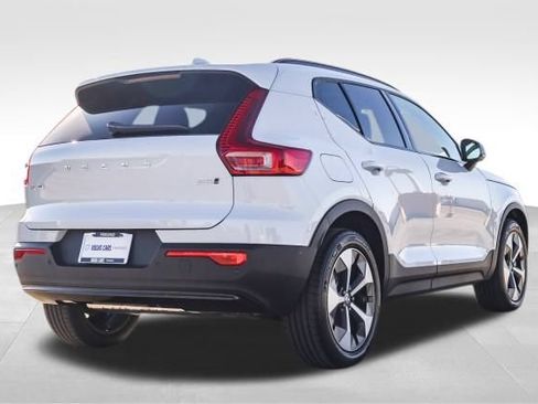 Used 2026 Volvo XC40 B5 Plus w/ Protection Package Premier AWD/4WD image 4