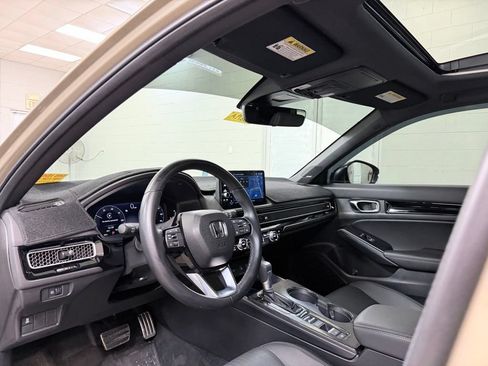 Used 2025 Honda Civic Sport Touring image 17