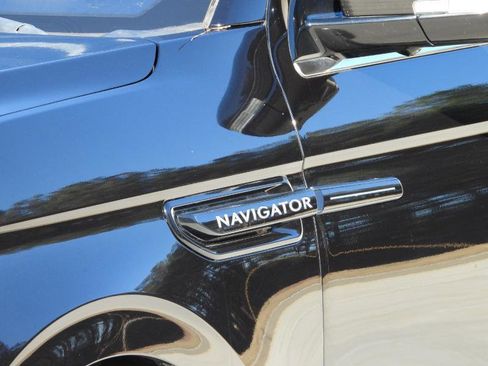 Used 2020 Lincoln Navigator Reserve w/ Equipment Group 208A Reserve image 3