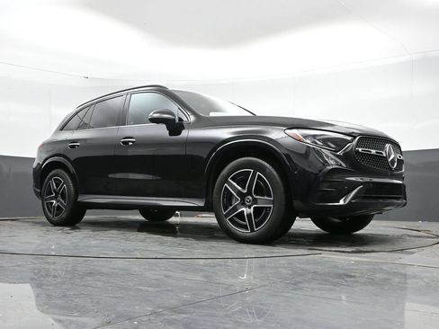 Used 2023 Mercedes-Benz GLC 300 image 38