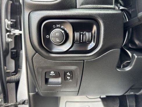 Used 2025 RAM 1500 Laramie AWD/4WD image 23