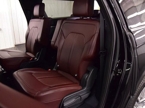 Used 2024 Ford Expedition Max Limited image 32