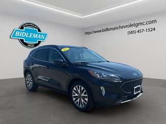 Used 2022 Ford Escape Titanium w/ Class II Trailer Tow Package AWD/4WD video 1