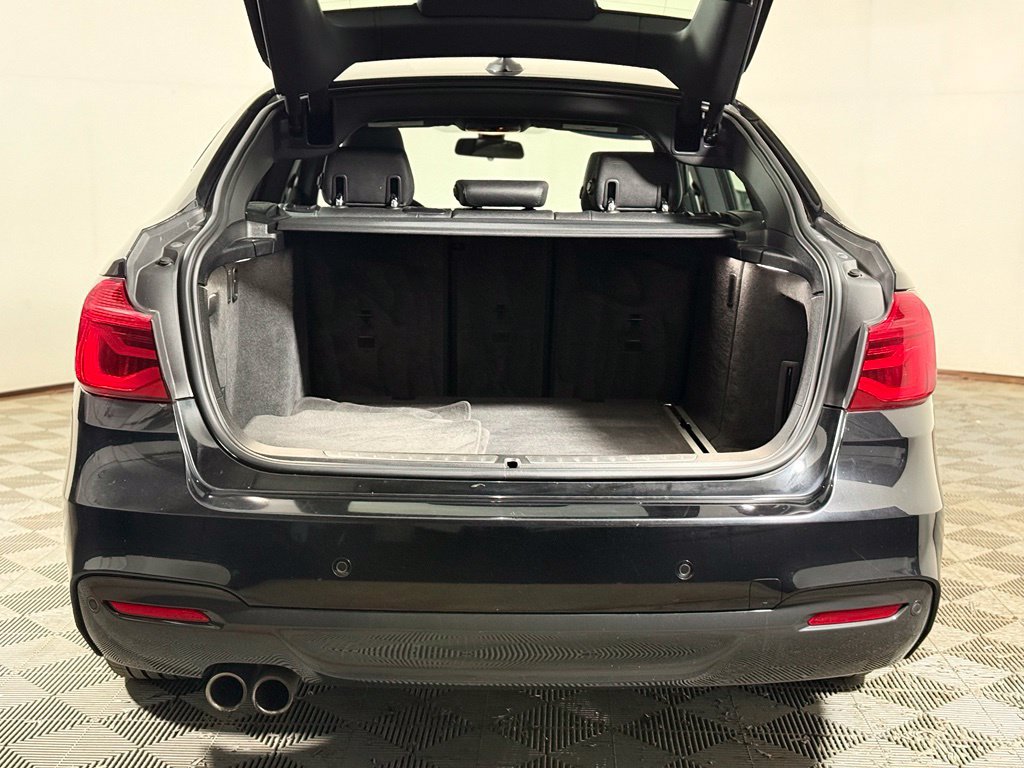 Used 2018 BMW 330i Gran Turismo xDrive AWD/4WD image 6