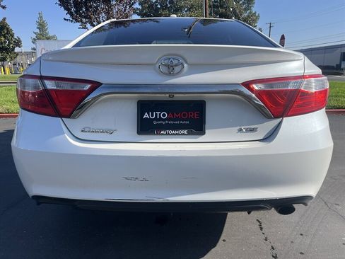 Used 2016 Toyota Camry XSE w/ Moonroof Package image 11